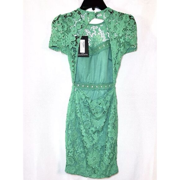 Pretty Little Thing Green Lace Dress Backless Cap Sleeve Bodycon Size 6 - Picture 5 of 6